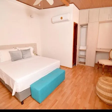 In Guest - Ca-3 Gethsemane With Breakfast Included And Wifi Pensión Cartagena