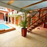 Room In Guest Room - Ca-3 Gethsemane Room With Breakfast Included And Wifi